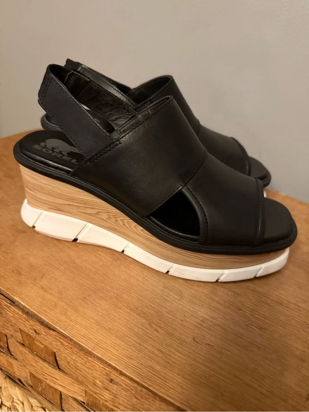 Sorel Joanie III Slingback Platform Wedge Sandals 7